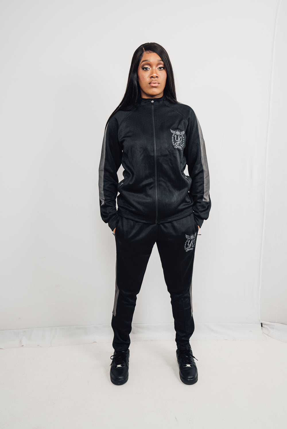 YUNG'N'RICH WOMENS FUNNEL NECK CONTRAST PANEL TRACKSUIT BLACK & GREY